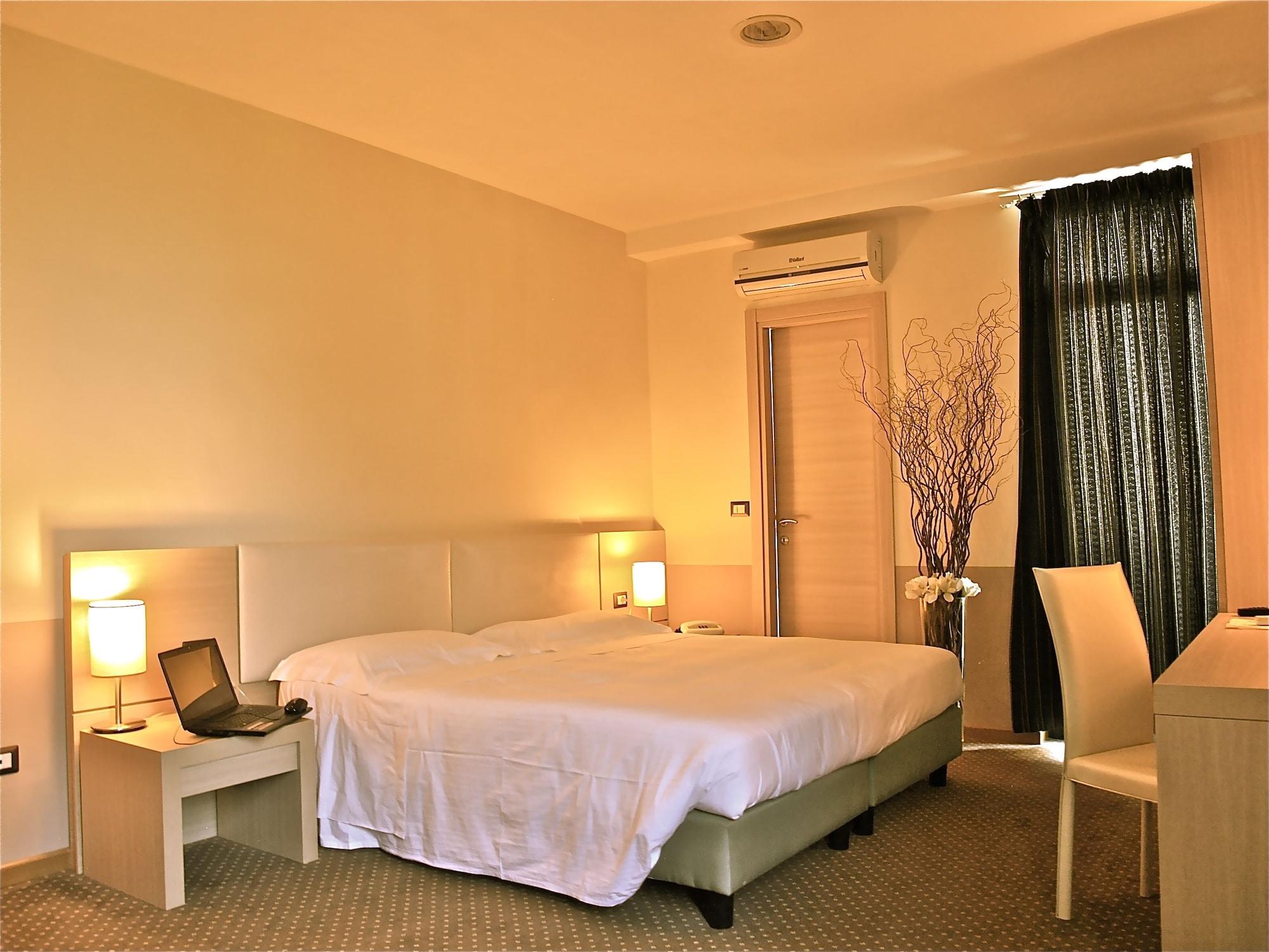 Domus Park Hotel & Spa Frascati Zewnętrze zdjęcie